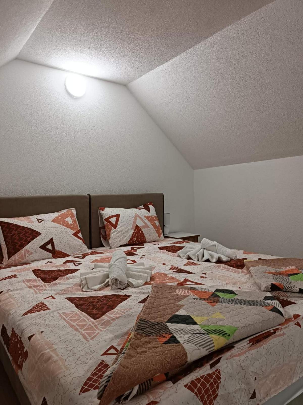 Apartmani Lena Plužine Habitación foto